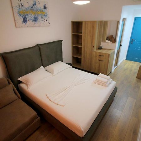 Ortus Rooms Sarandë Buitenkant foto
