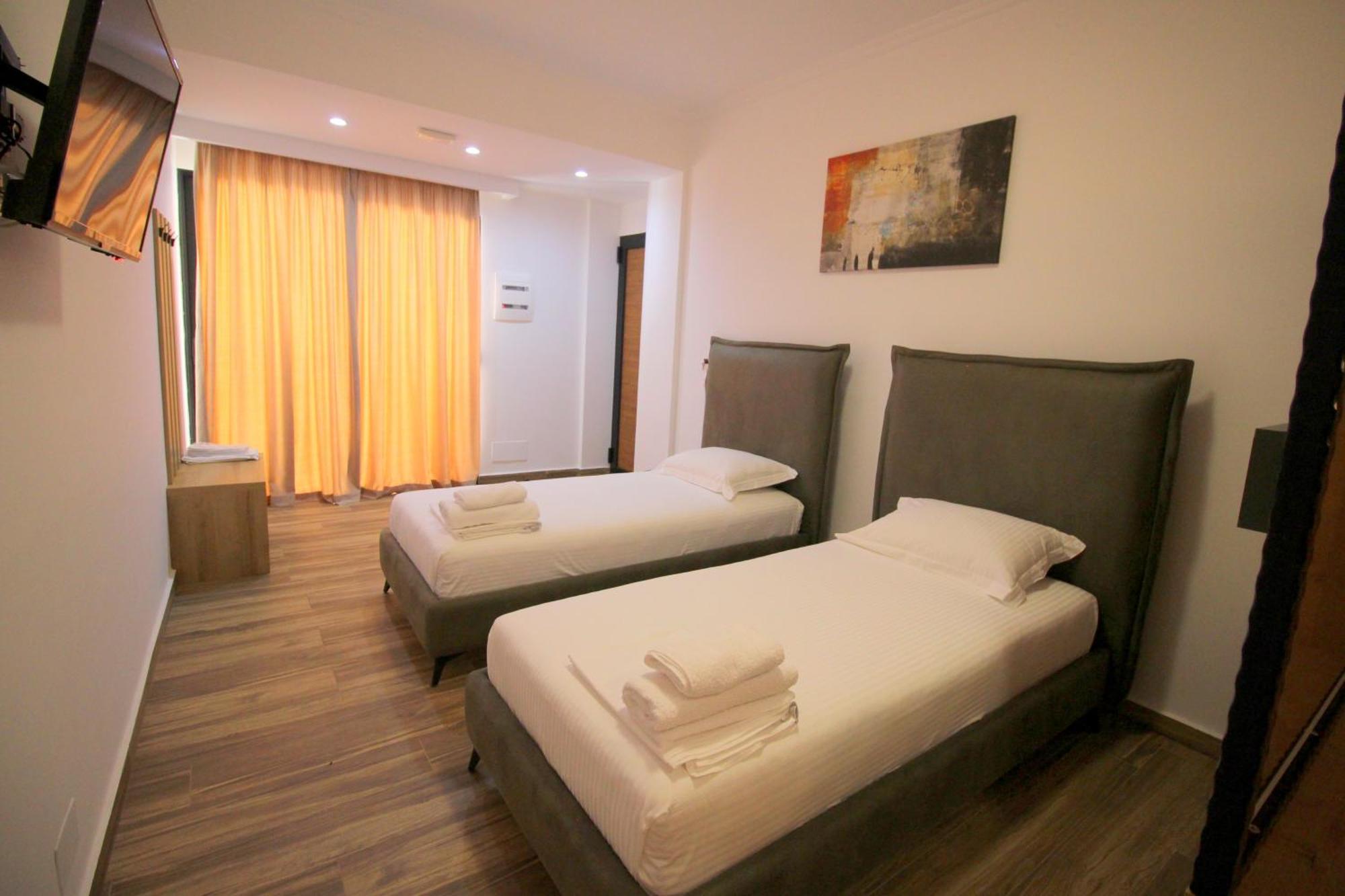 Ortus Rooms Sarandë Buitenkant foto